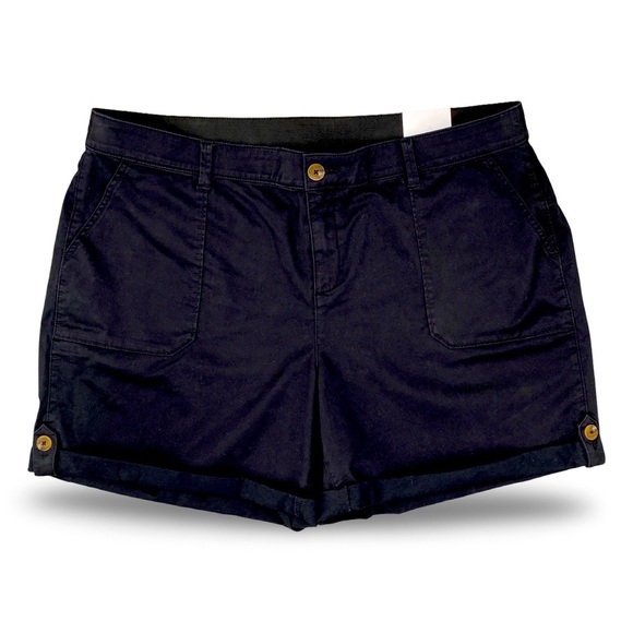 Lane Bryant Black Chino Roll Tab Hem Elastic Waist Shorts 5.5” Size 18 NWT - Picture 1 of 7